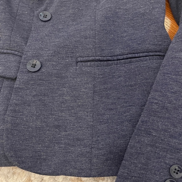 Blazer - Picture 2 of 4